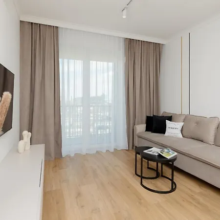 Stylish With Parking By Renters Prestige * Варшава