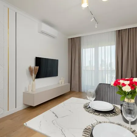 Апартаменты Stylish With Parking By Renters Prestige Варшава