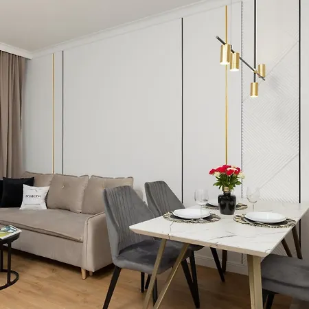 Апартаменты Stylish With Parking By Renters Prestige