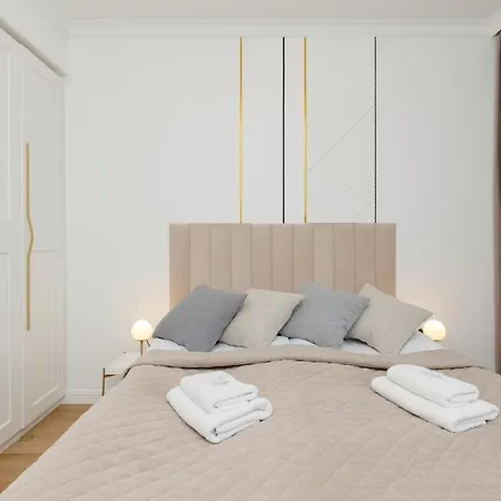 Stylish With Parking By Renters Prestige Апартаменты