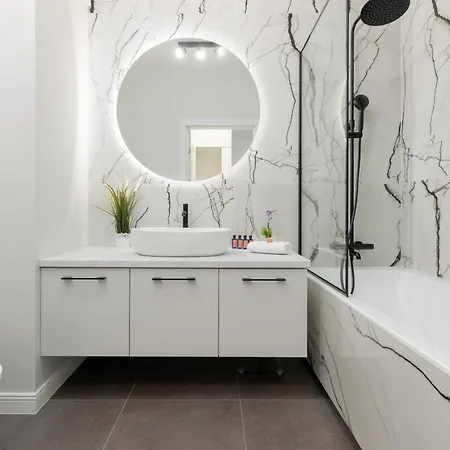 Stylish With Parking By Renters Prestige